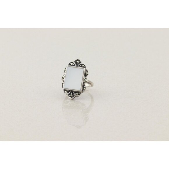 Sterling Silver Mother of Pearl and Marcasite Ring Size 6 1/2 - Picture 4 of 7